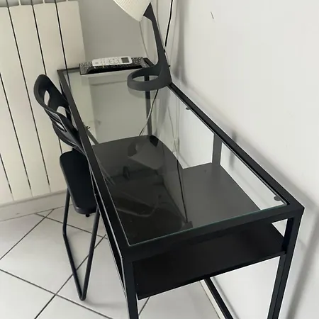 84 A Pochi Minuti Dalla Stazione