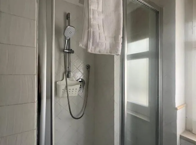 84 A Pochi Minuti Dalla Stazione サレルノ