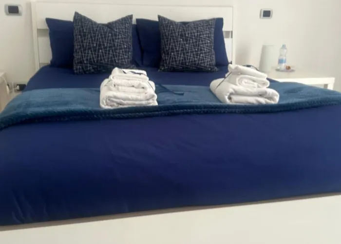 84 A Pochi Minuti Dalla Stazione サレルノ