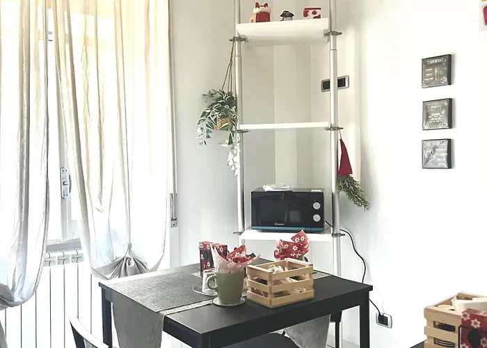 84 A Pochi Minuti Dalla Stazione ベッド・アンド・ブレックファスト 3*